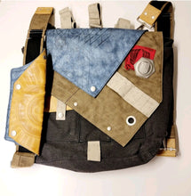 Load image into Gallery viewer, Destiny 2 Collectors Edition Backpack Frontier Messenger Bag